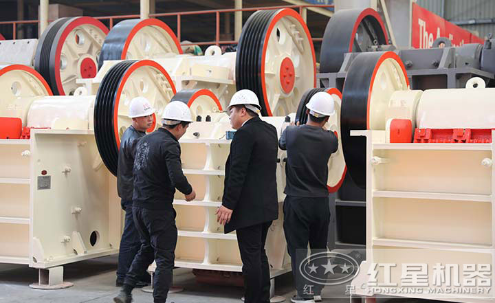 用戶來廠考察，多種設(shè)備型號讓用戶眼見為實